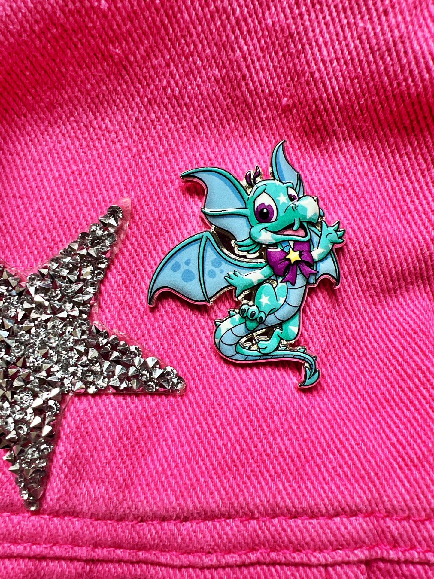 25th Anniversary Draik Pin, Neopets