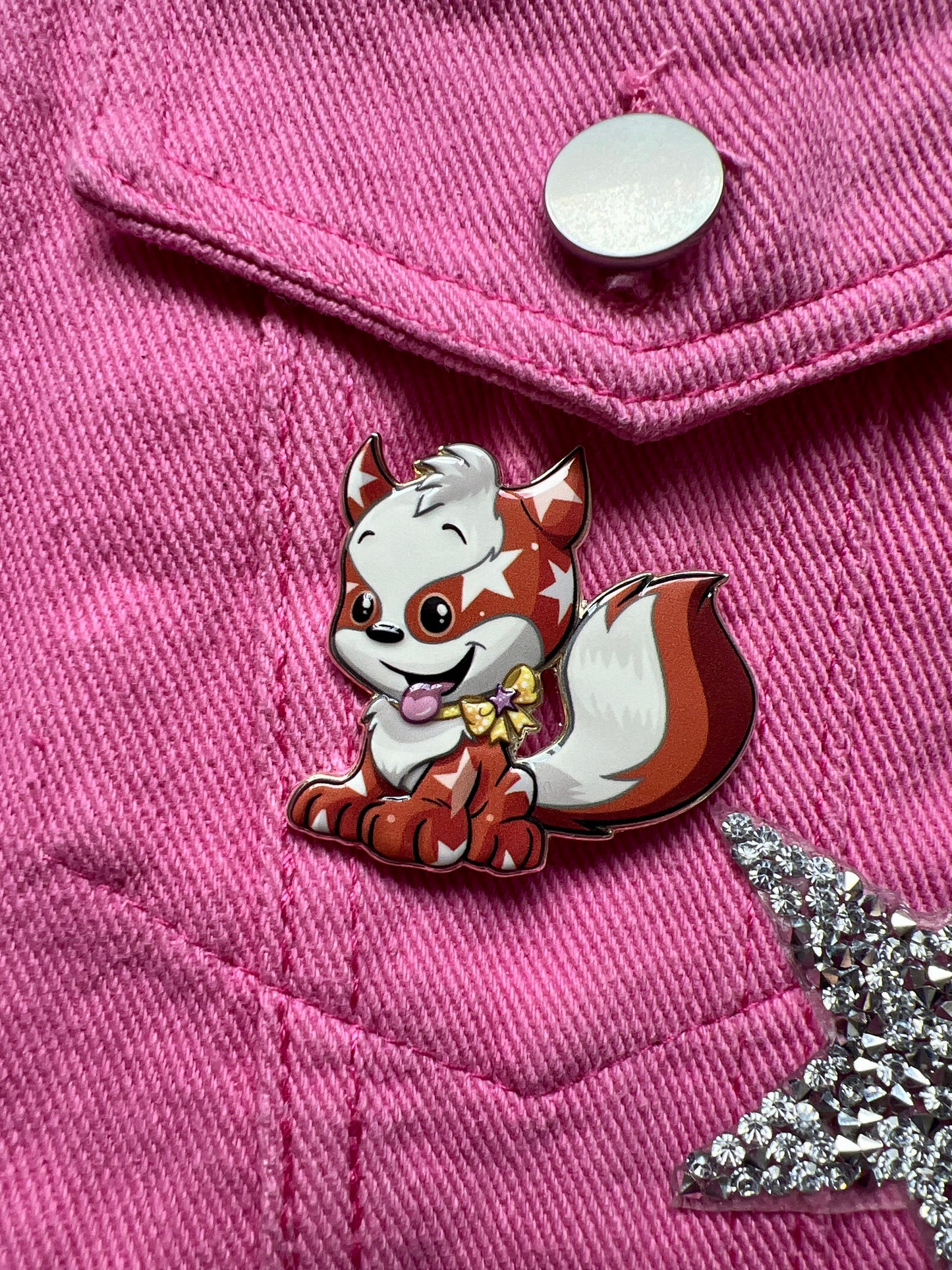 25th Anniversary Doglefox Pin, Neopets
